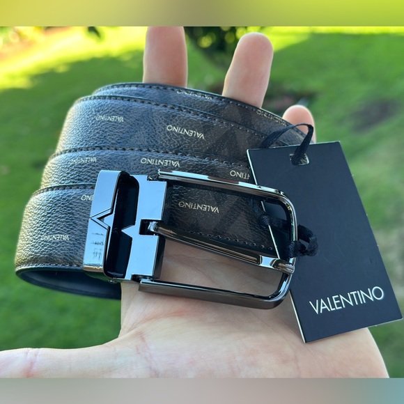 AUTHENTIC VALENTINO BRAND NEW BELT - Picture 2 of 14